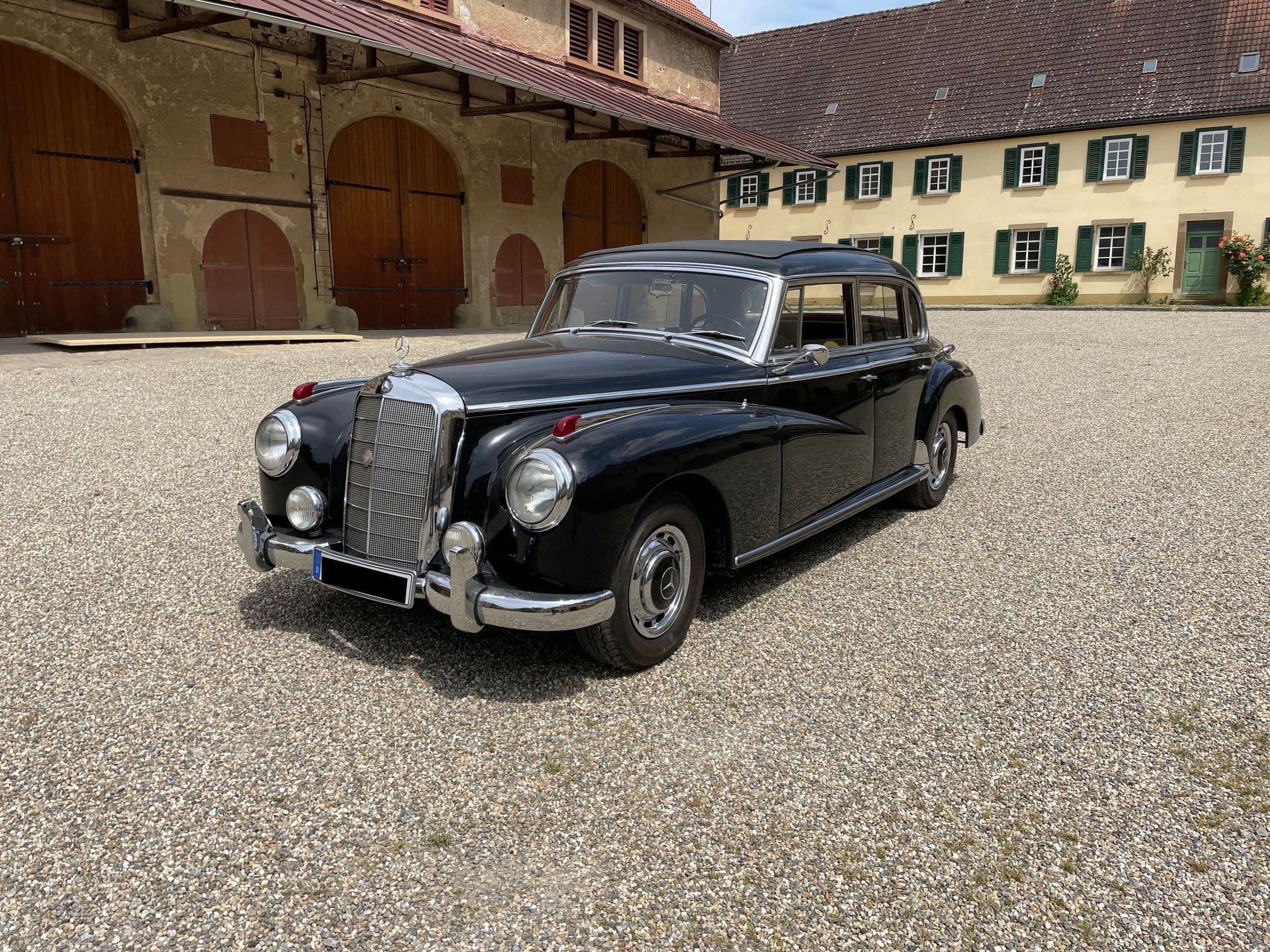 Mercedes-Benz 300 Adenauer