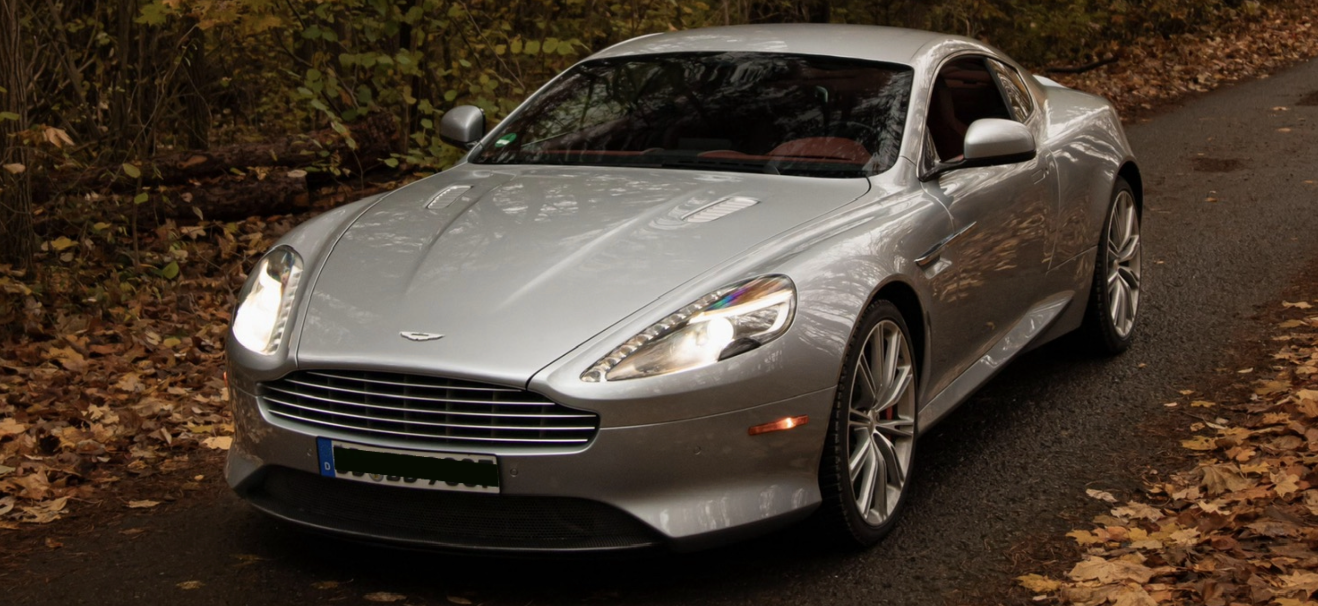 Aston Martin DB9