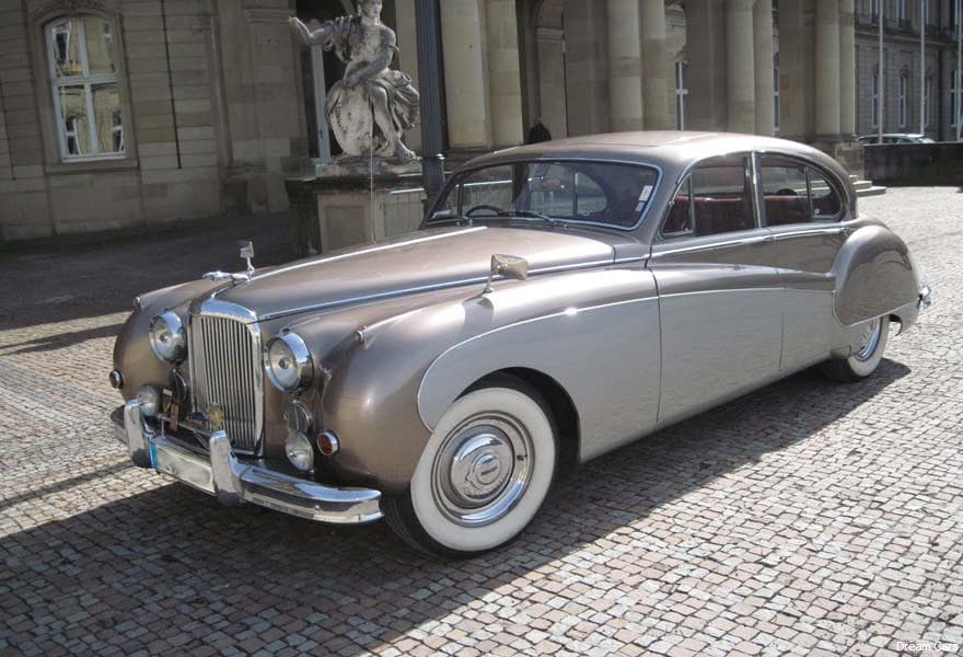Jaguar MK IX